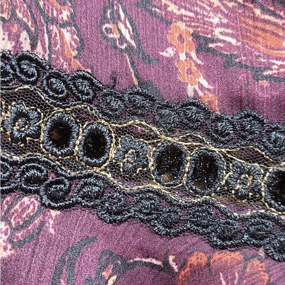 NEW! Plus Size Xhilaration Floral Off-Shoulder Top - Picture 4 of 8